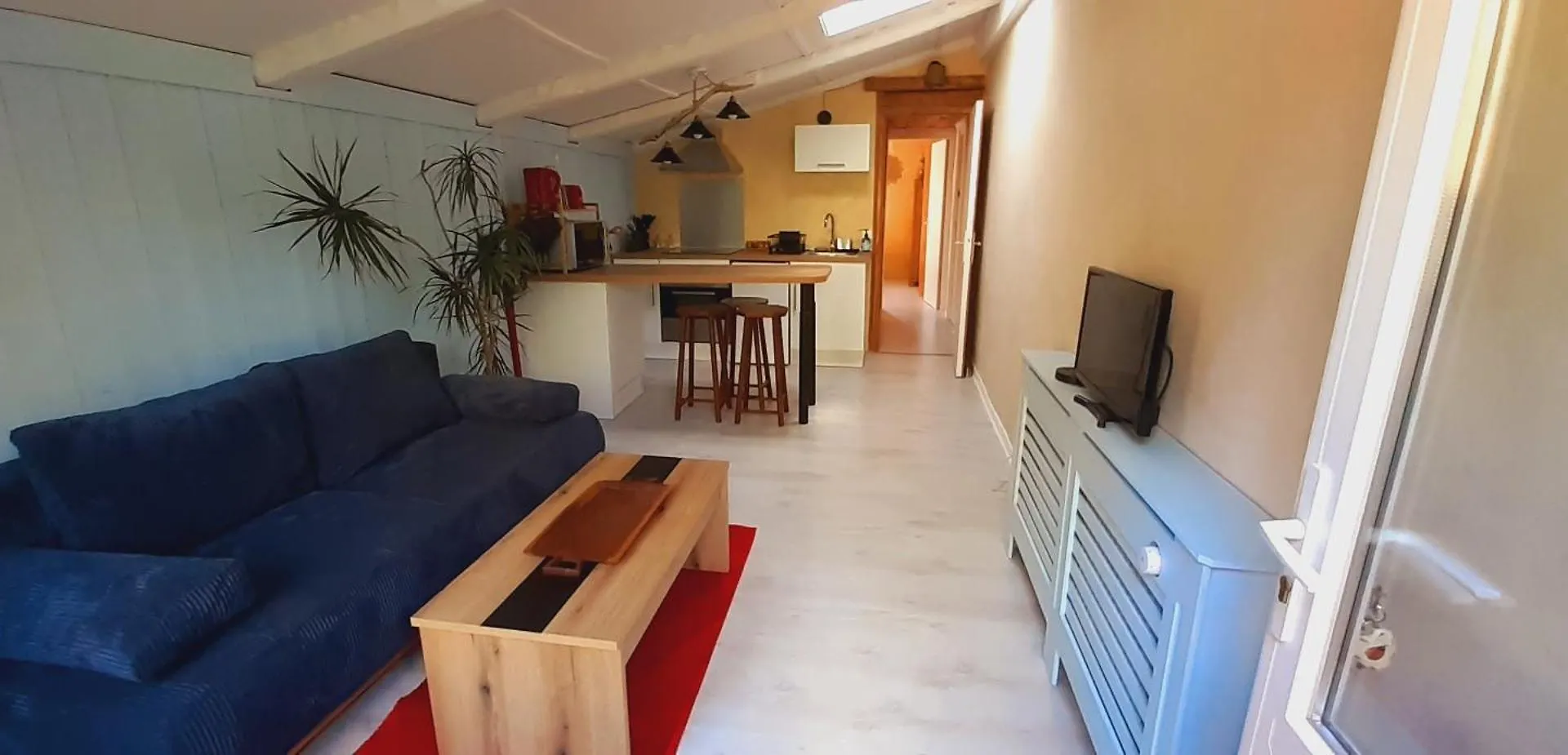 Petite Maison Naturelle Avec Son Jardin Prive Pluvigner